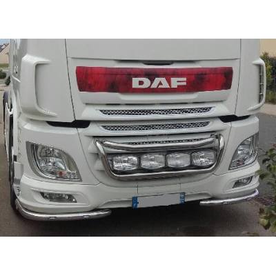 RAMPE DE CALANDRE DAF XF 106 EURO6