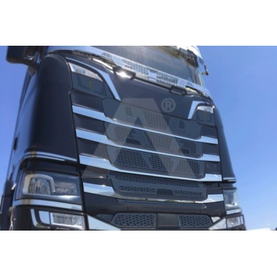 HABILLAGE INOX CALANDRE SCANIA N-G SÉRIE S/R