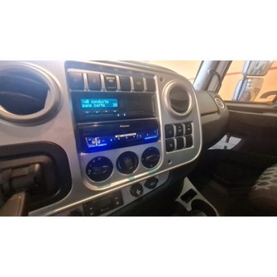 Autoradio PIONEER avec écran